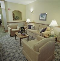 Cedars Livingroom 1.jpg (215052 bytes)